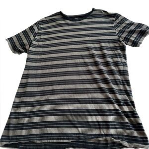 Volcom neutral strip short sleeve men’s t-shirt XXL EUC